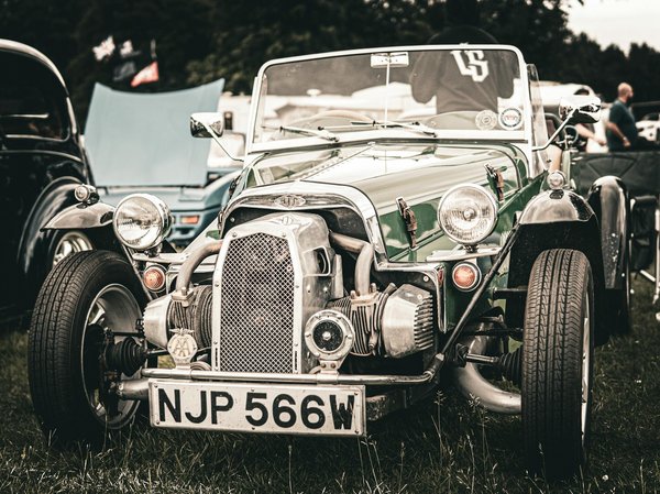 Importateur automobile : comprendre son activité, ses avantages et les tendances du secteur