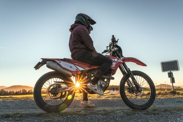Explorer les différentes marques de motos urbaines